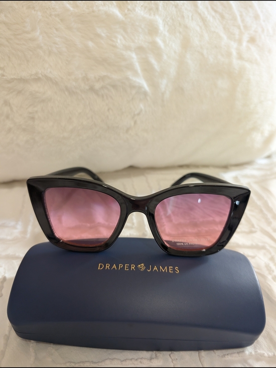 Draper James Accessories - Draper James Black Cat-Eye Sunglasses with Pink Lenses